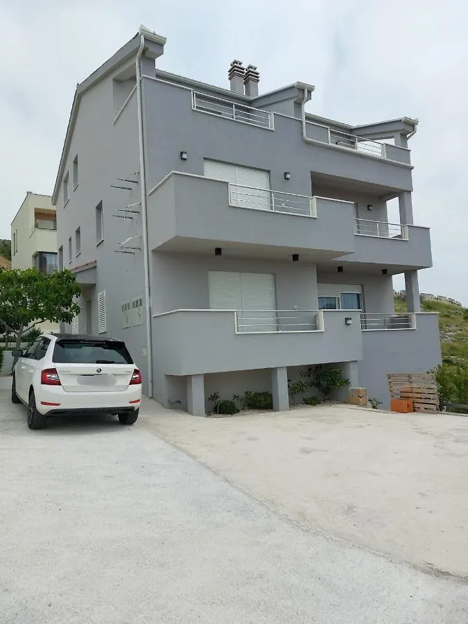 Apartments Vini Seget Donji 0*,  Croatia
