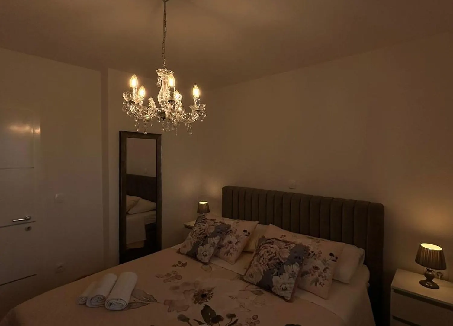 Apartments Vini Seget Donji
