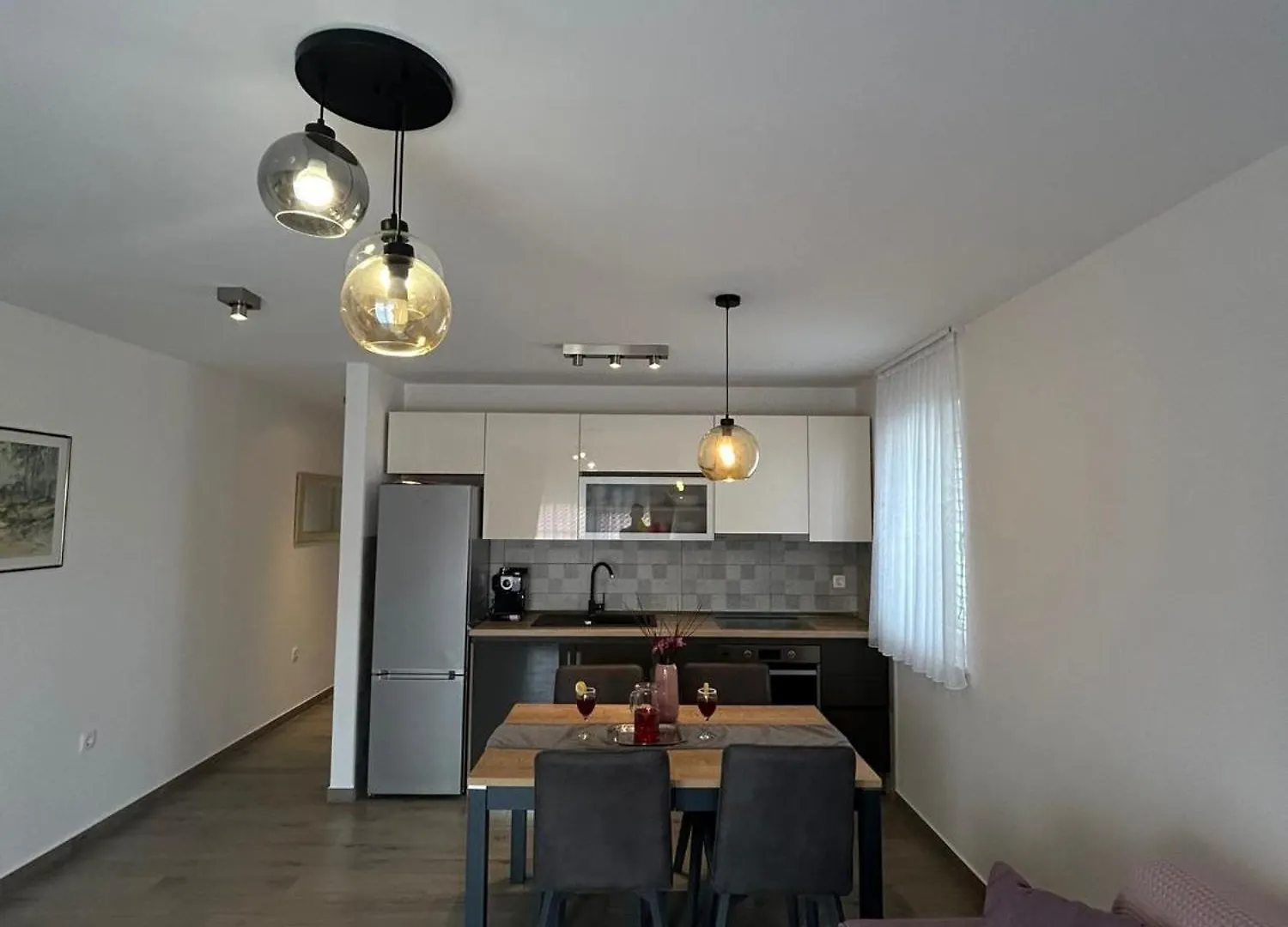 Apartments Vini Seget Donji