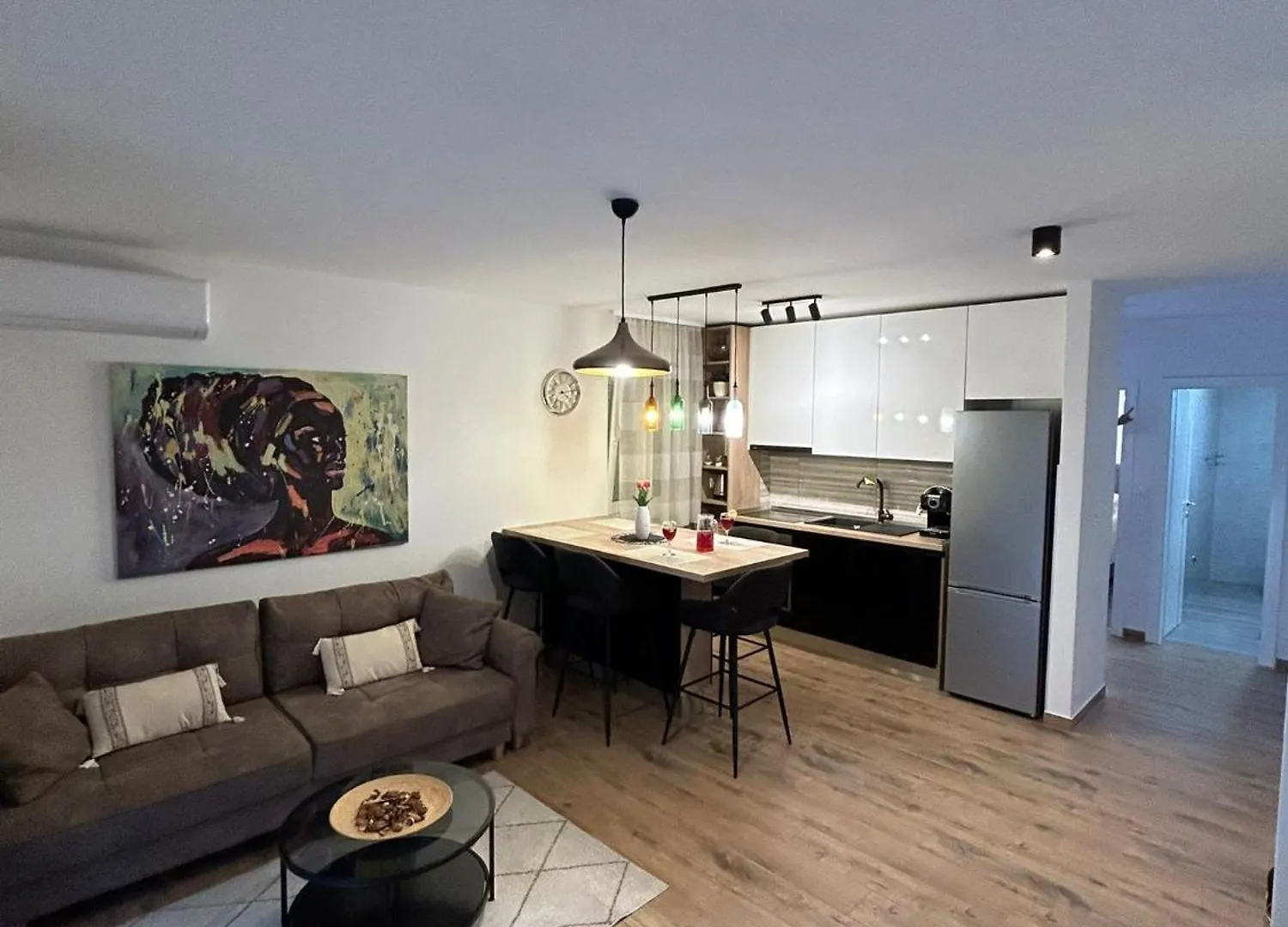 Apartments Vini Seget Donji