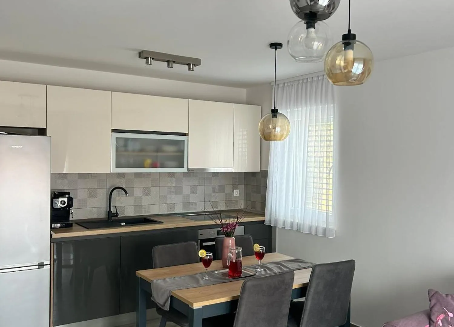 Apartments Vini Seget Donji 0*,  Croatia